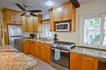 Great work space and fully equipped kitchen